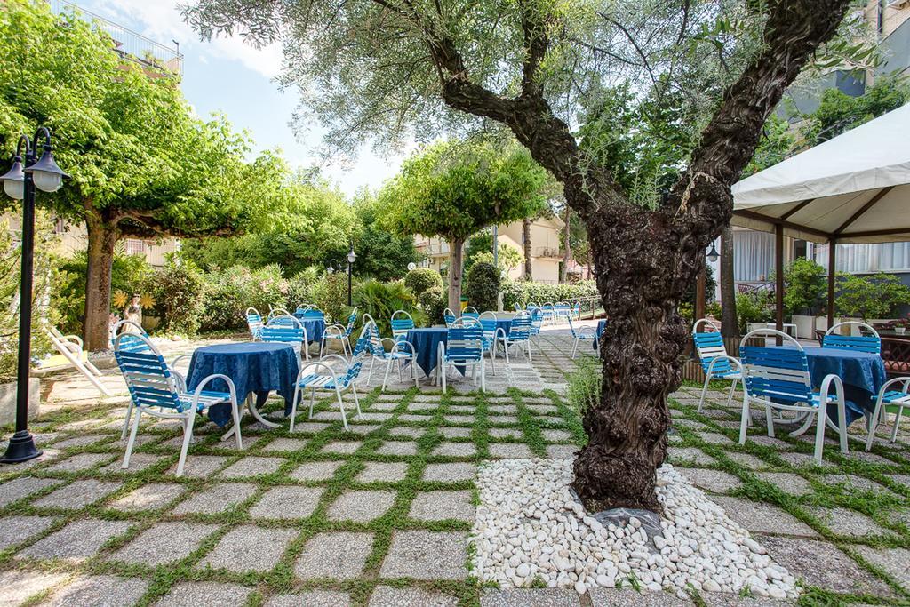 Hotel Real Cervia Luaran gambar